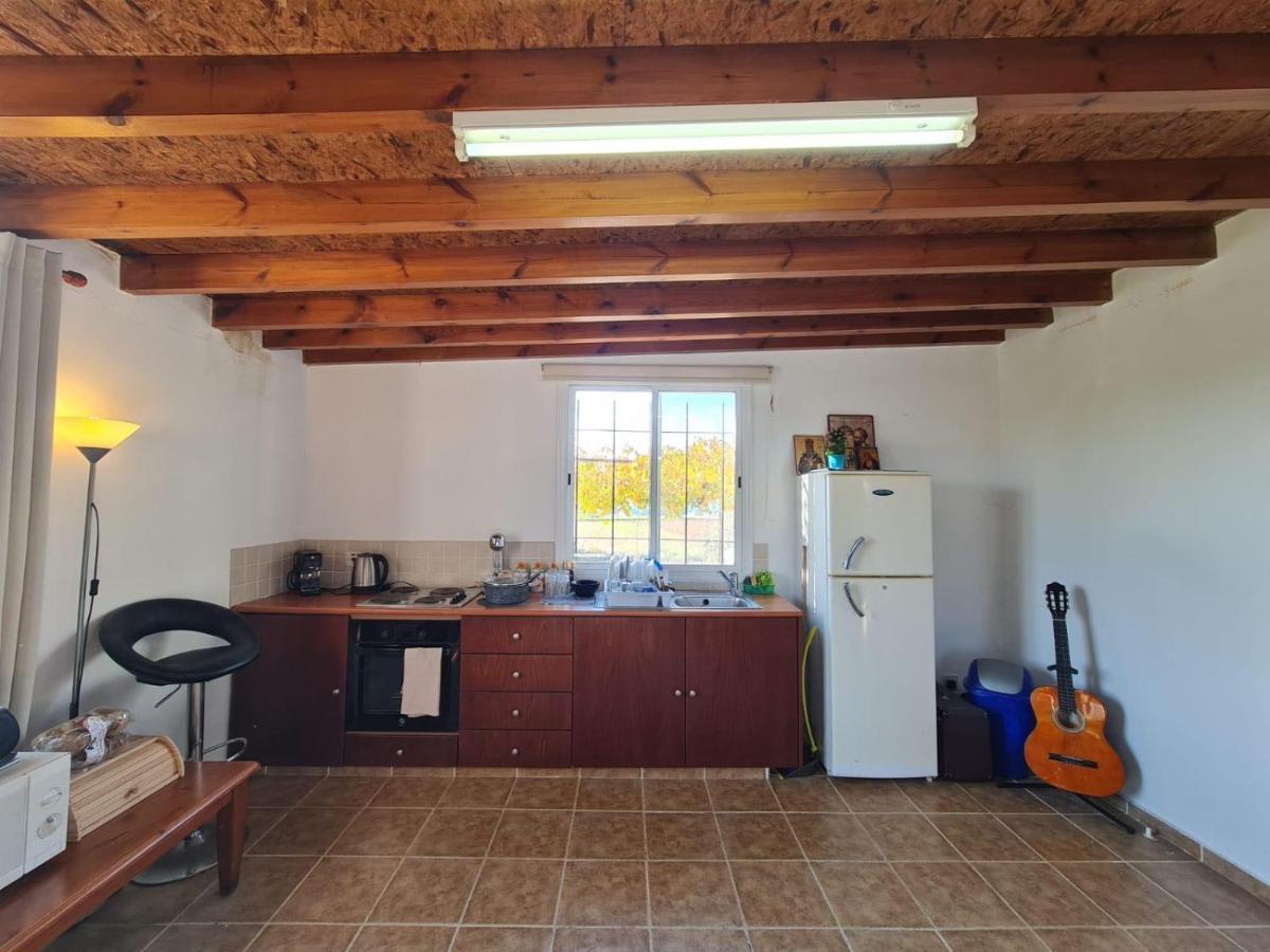 Spacious Studio In Yeroskipou Koloni Luaran gambar